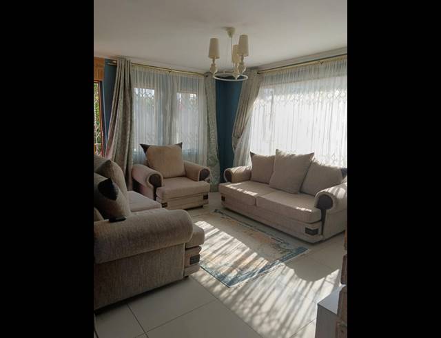 3 BEDROOM HOUSE FOR SALE IN NEWLANDS WEST